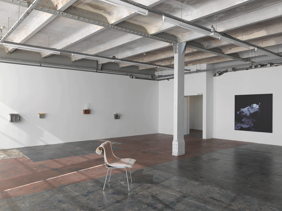 LE CRÉDAC — The Blue One Comes in Black, Liz Magor